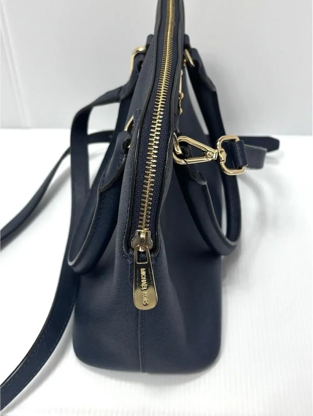 Michael Kors Navy Blue Saffiano Satchel Dome Crossbody Bag GUC